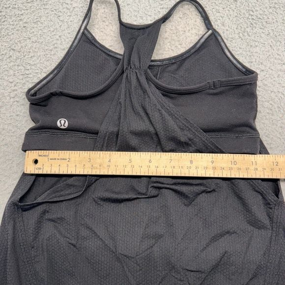 Lululemon Top Womens 4 Black Racerback Tank Built in Bra Yoga Activewear Gymwear - Picture 6 of 12